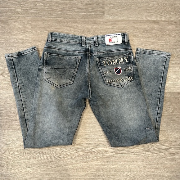 VINTAGE TOMMY HILFIGER JEANS - Picture 2 of 7